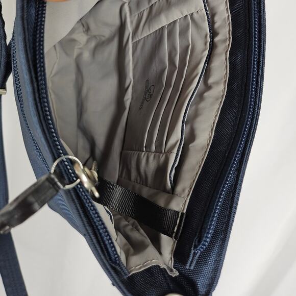 TRAVELON ANTI-THEFT CLASSIC MINI CROSSBODY – MIDNIGHT – RFID – LOCKING STRAPS - Picture 8 of 13